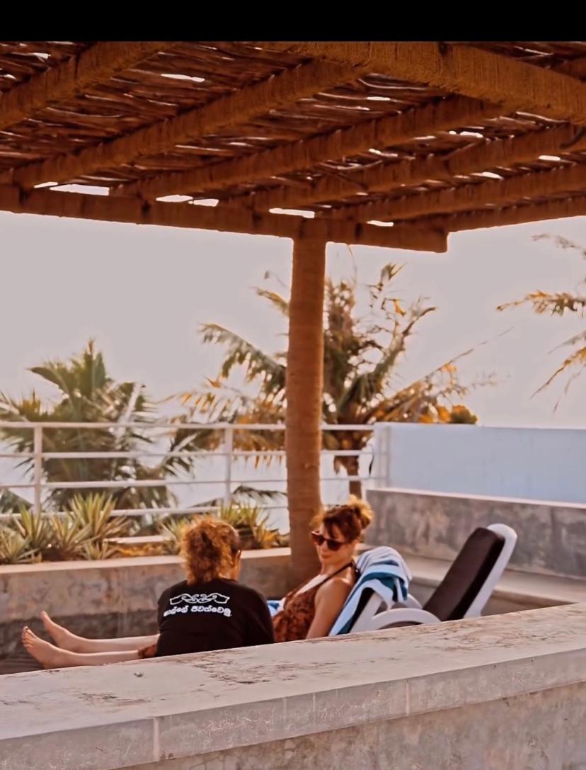 Bieshu Beach Hive Habaraduwa Central エクステリア 写真